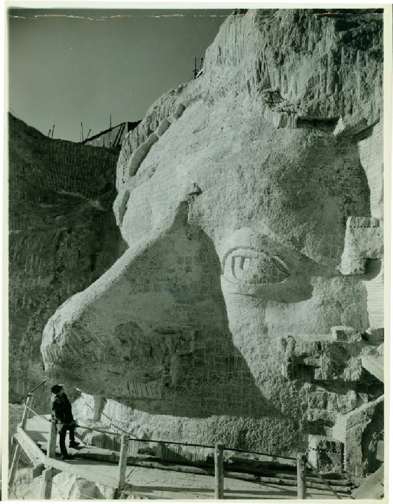 Mount-Rushmore/800x600_Mount_Rushmore construction  11.jpg